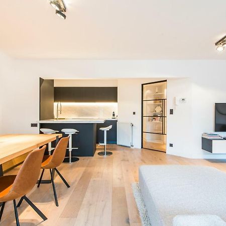 Ruim En Modern Appartement Te Knokke Nabij De Dijk Exteriör bild