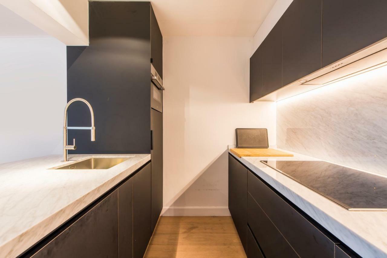 Ruim En Modern Appartement Te Knokke Nabij De Dijk Exteriör bild