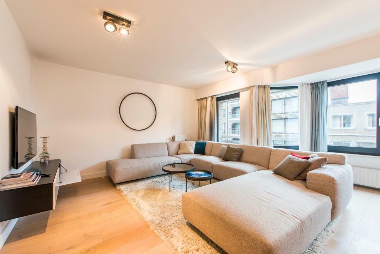 Ruim En Modern Appartement Te Knokke Nabij De Dijk Exteriör bild